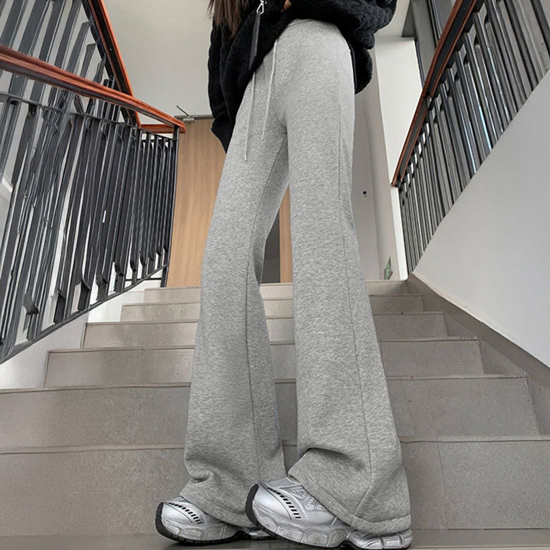 フォーマルカジュアル 参観日対応 裏起毛フレアパンツ 美脚スウェット