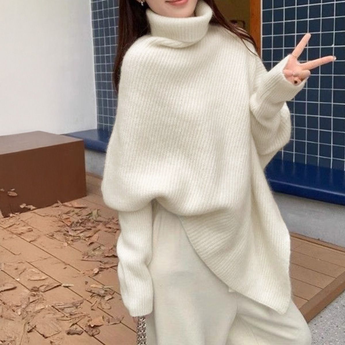 フォーマルカジュアル 参観日対応ハイネック変形ニットセーター
