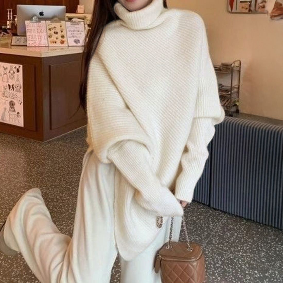 フォーマルカジュアル 参観日対応ハイネック変形ニットセーター