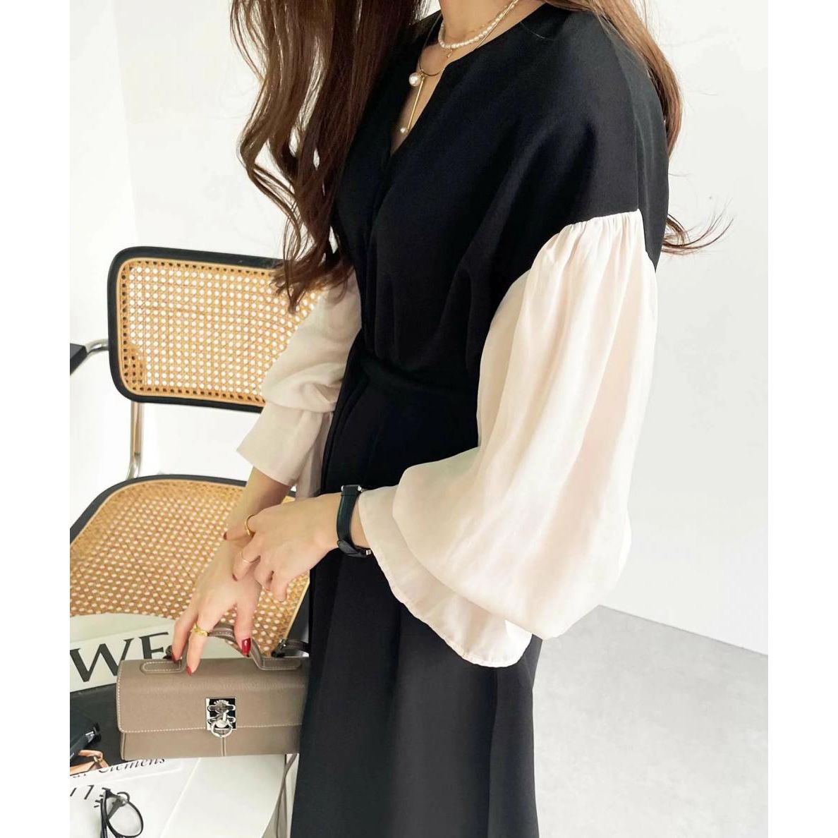 フォーマルカジュアル 通勤用異素材切替ワンピース　ぽわん袖体型カバー