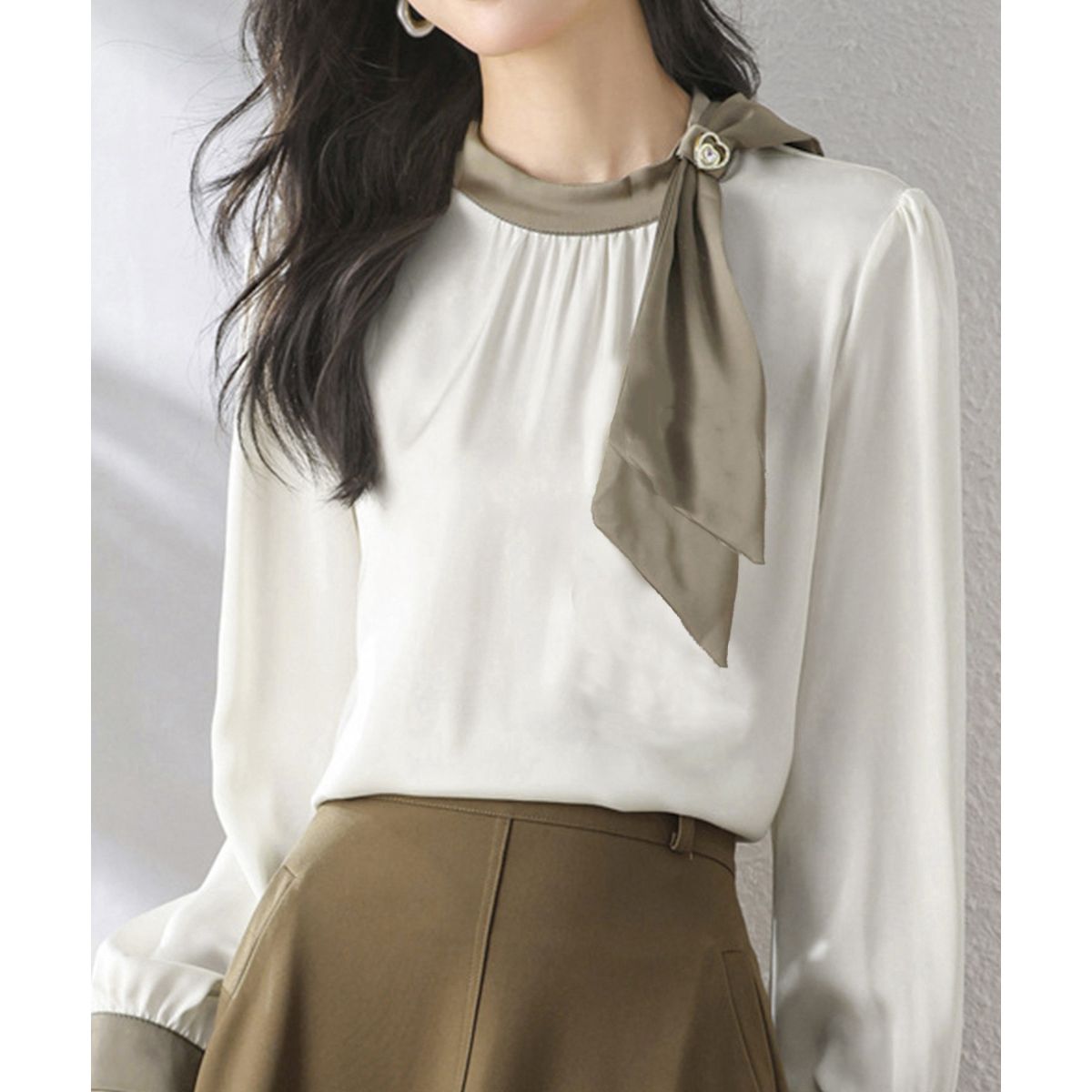 フォーマルカジュアル 卒業式対応 蝶結びサテン風配色襟袖付きブラウス