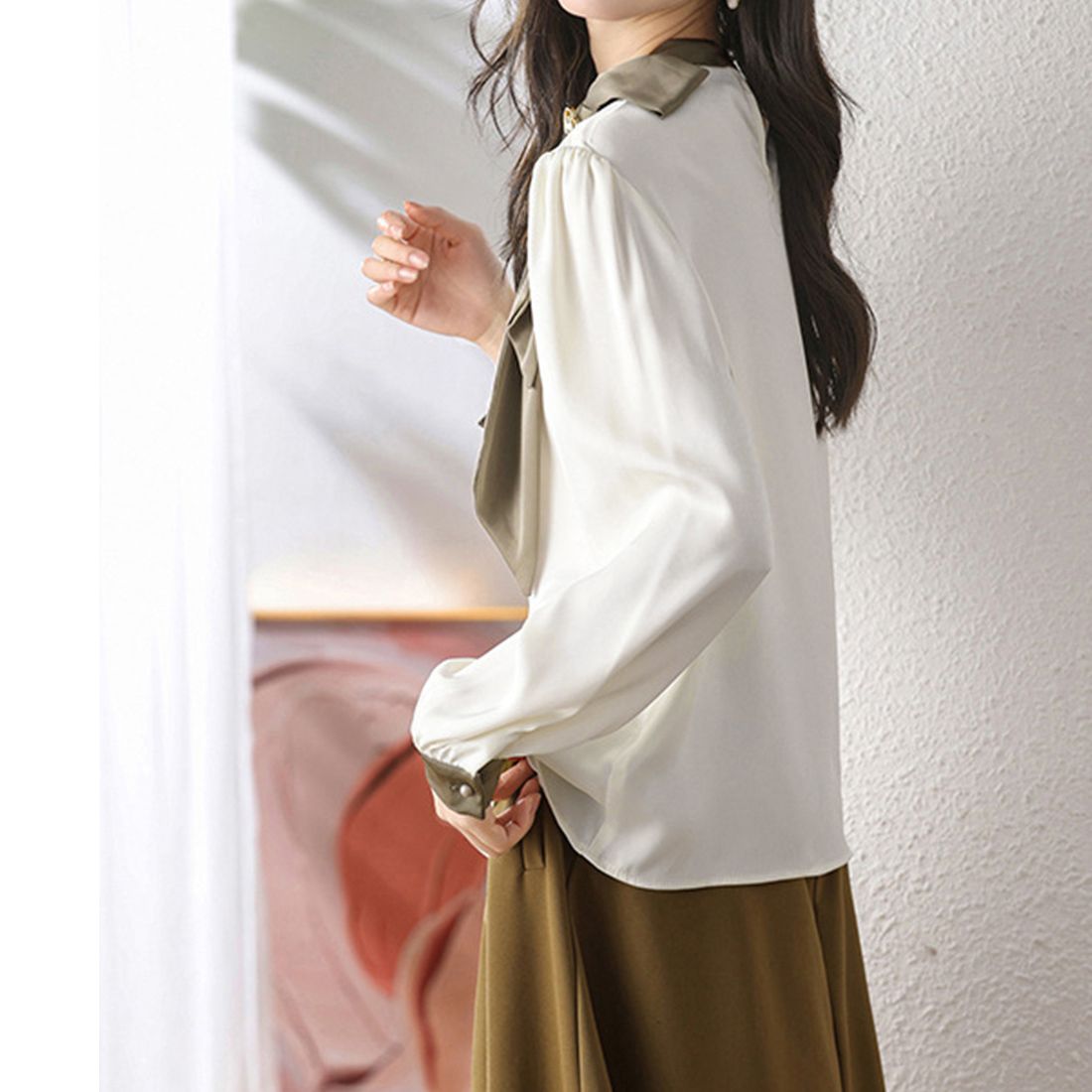 フォーマルカジュアル 卒業式対応 蝶結びサテン風配色襟袖付きブラウス