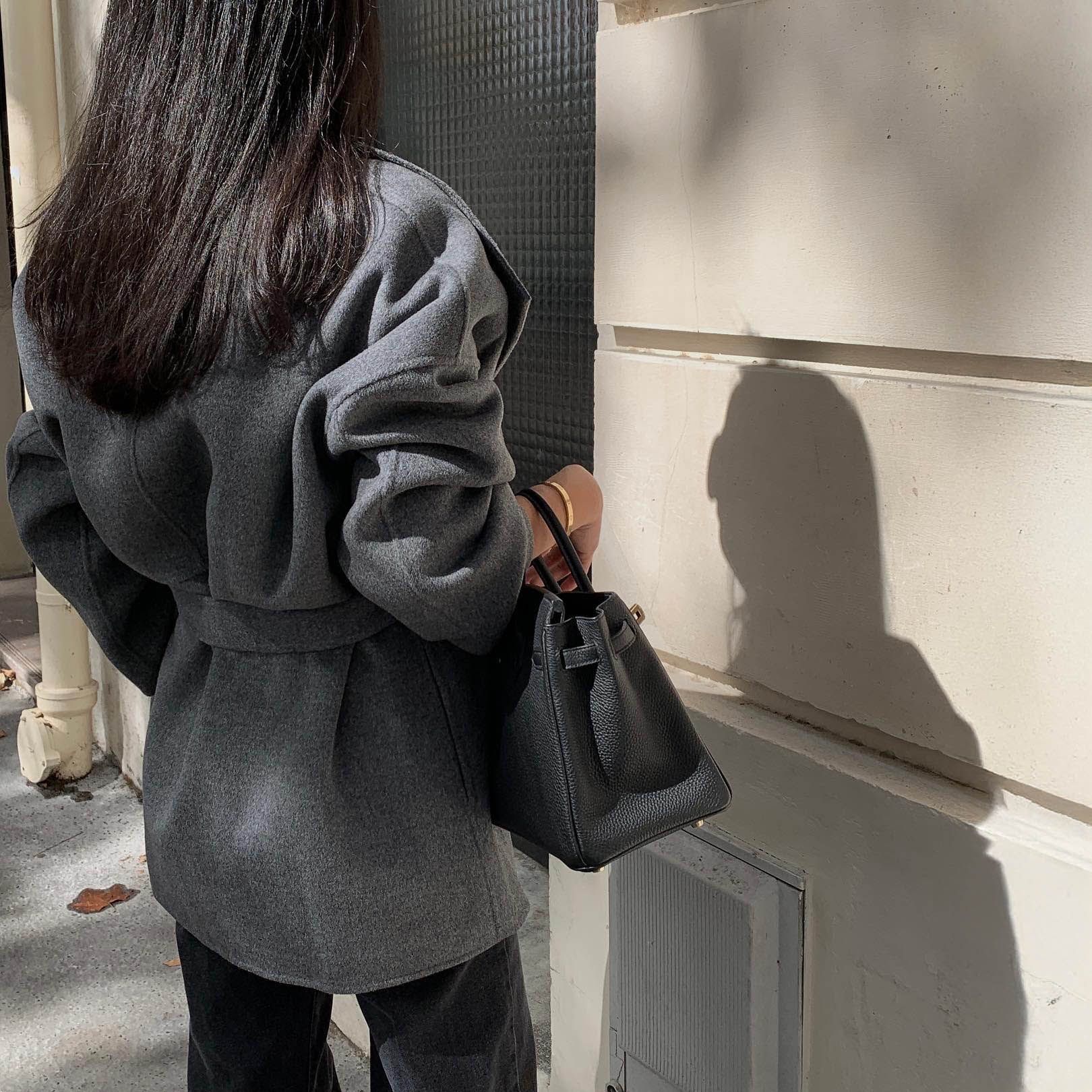 フォーマルカジュアル 通勤用大きめ襟コート厚手暖かい体型カバーゆったり秋冬