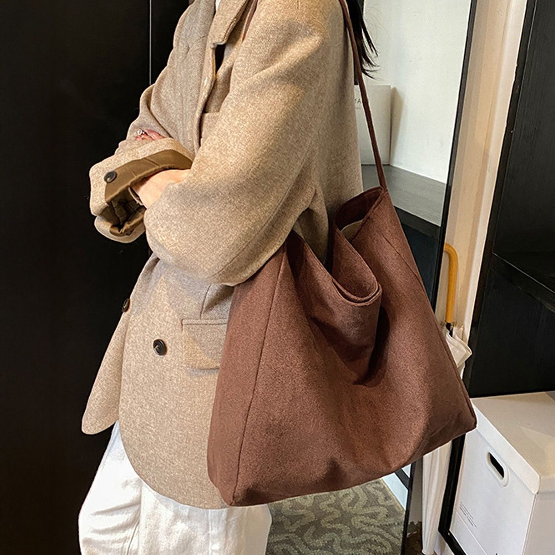 フォーマルカジュアル 通勤用ワンショルダーバッグ 大容量軽量