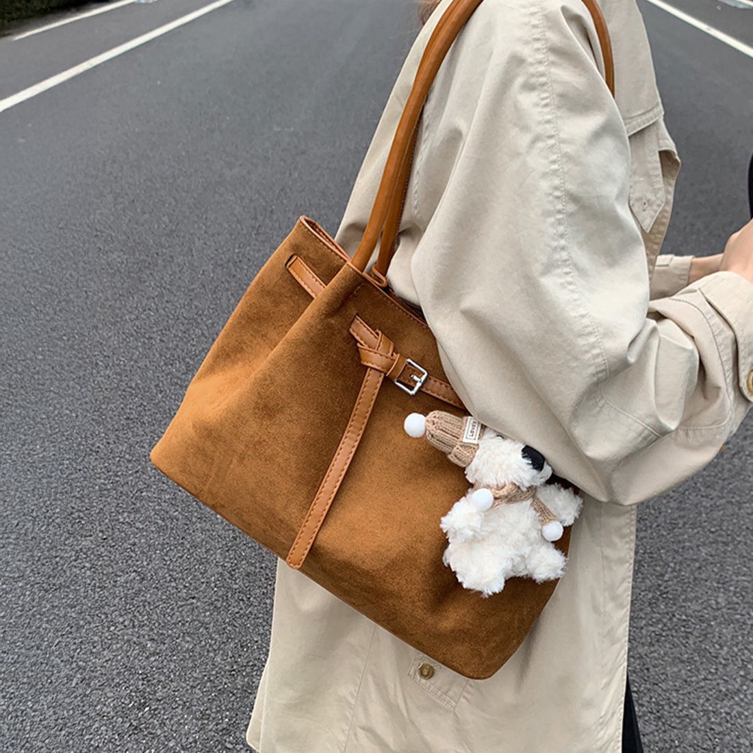 フォーマルカジュアル 通勤用スエード調トートバッグ ベルト付き上品鞄