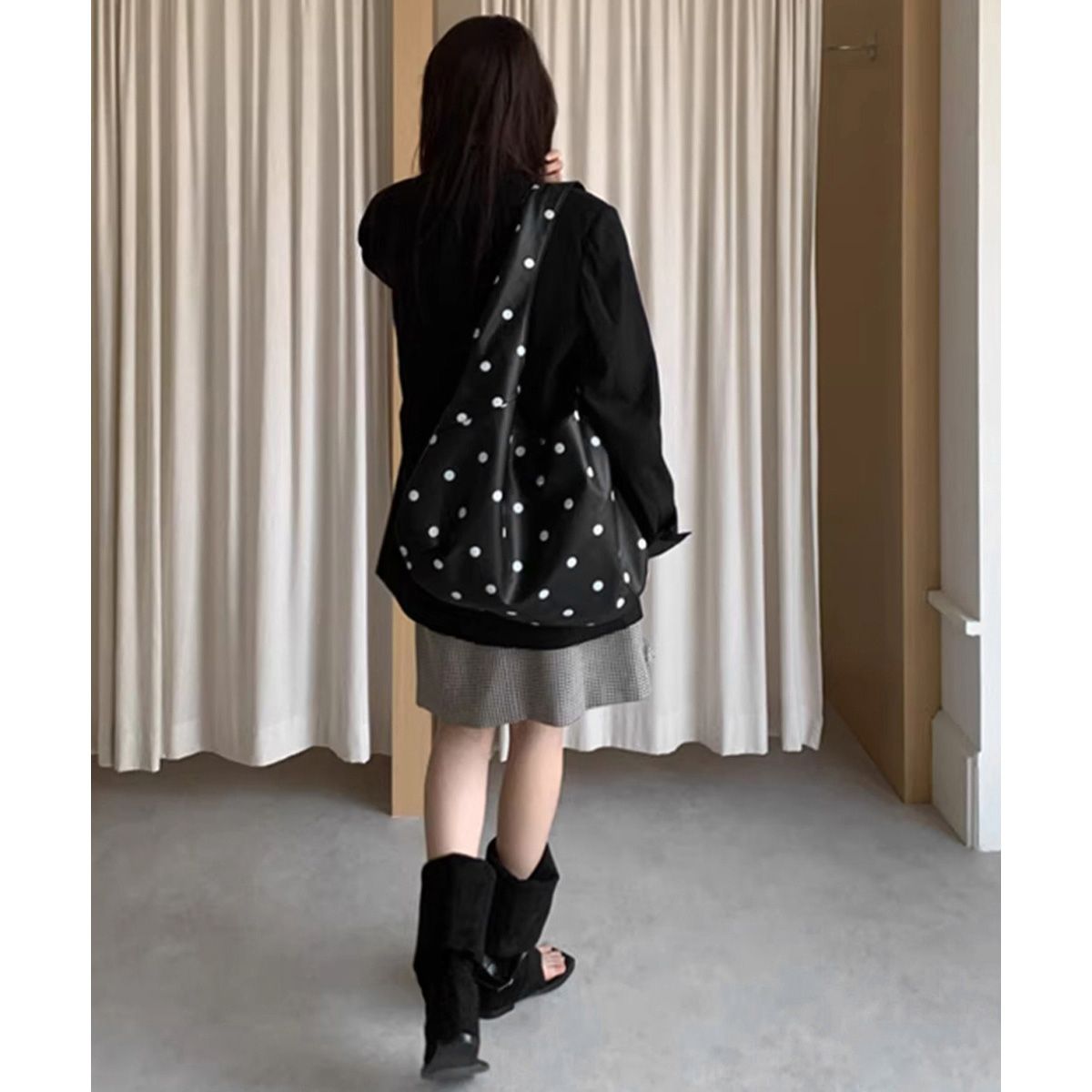 フォーマルカジュアル 参観日に最適 水玉柄ホーボーバッグ 肩掛け鞄