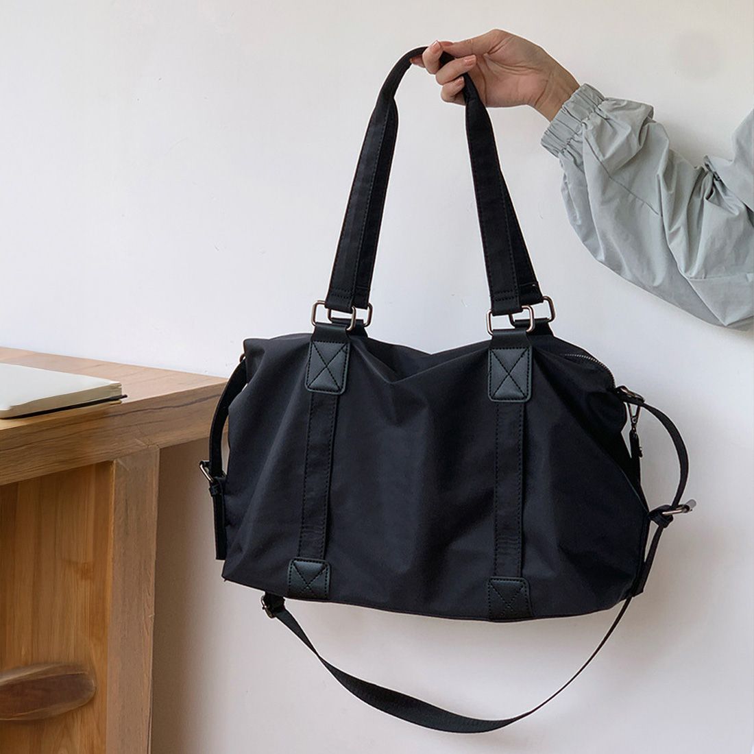 フォーマルカジュアル 参観日対応大容量二通り鞄軽量斜め掛けトート