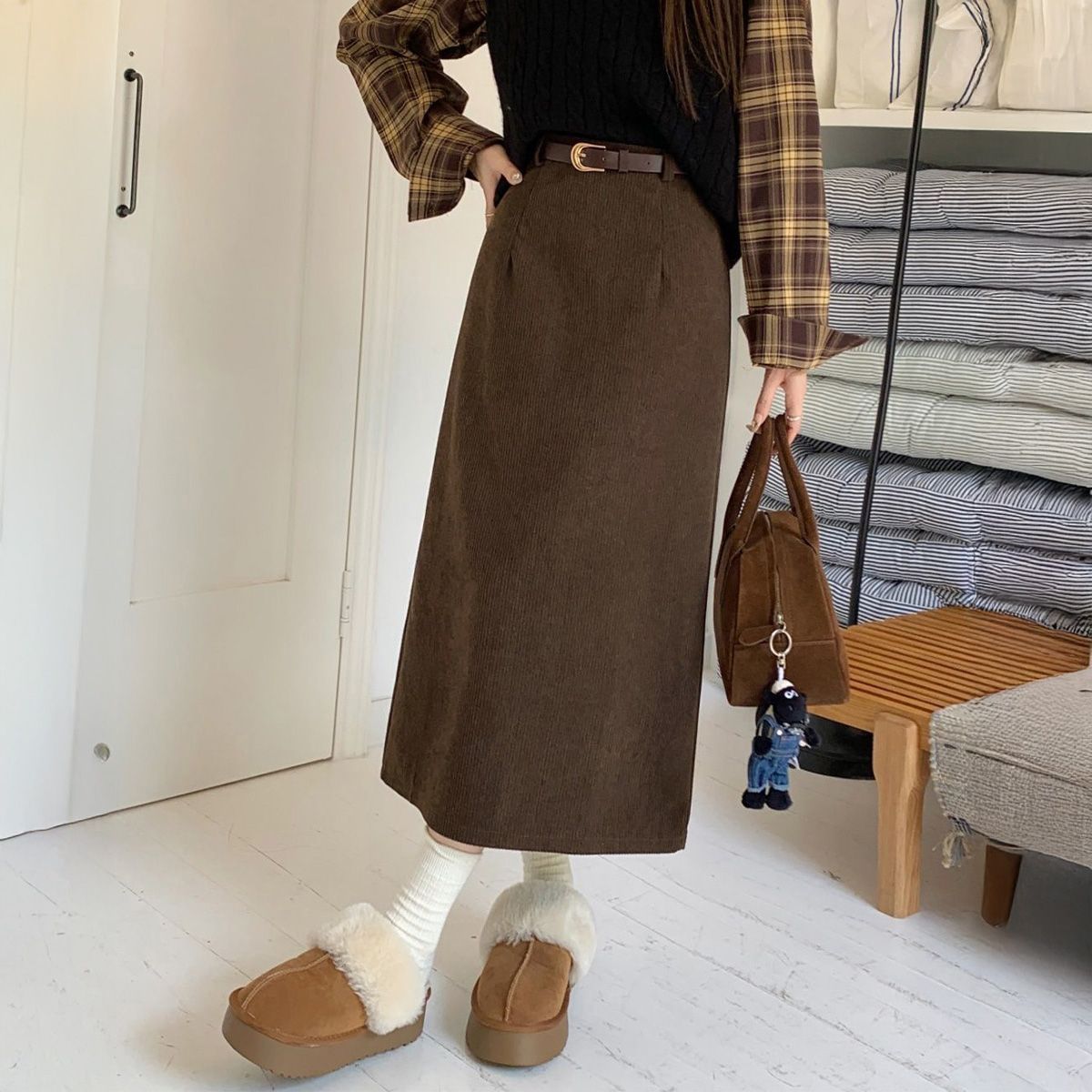 フォーマルカジュアル 通勤用コーデュロイタイトスカート ベルト付き