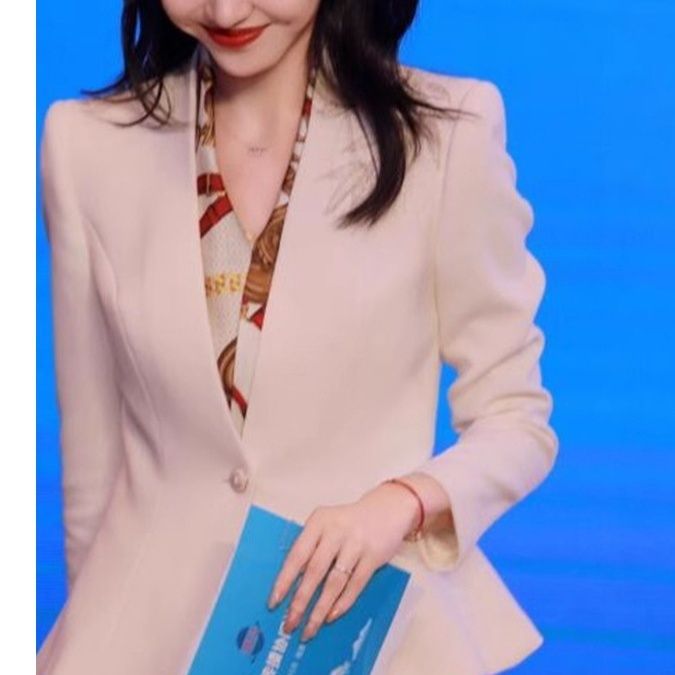 https://fulmo-img-server.com/noblica/1787718319033_t9o6n29o_51y696ej.jpeg