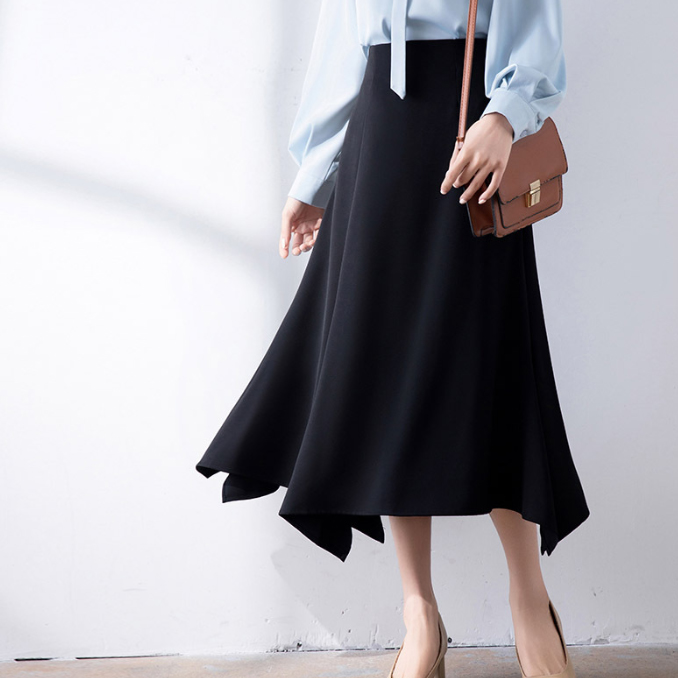 フォーマルカジュアル 通勤用変形裾黒ロングスカート きれいめ 秋冬