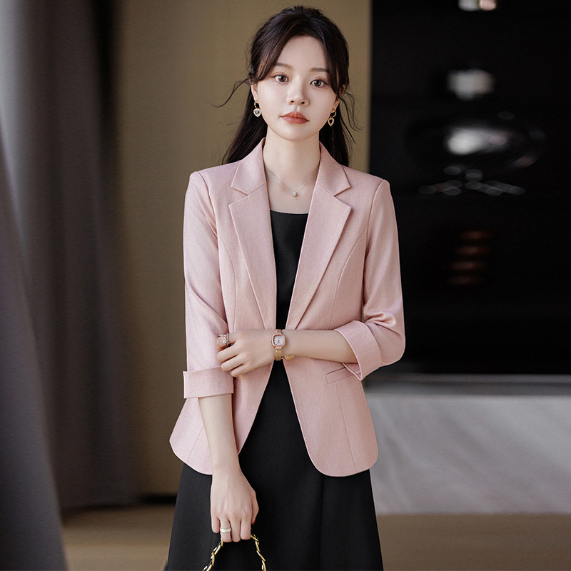 https://fulmo-img-server.com/noblica/e8a74eb2-ed2e-4a46-b868-c8dd7750519e.jpg
