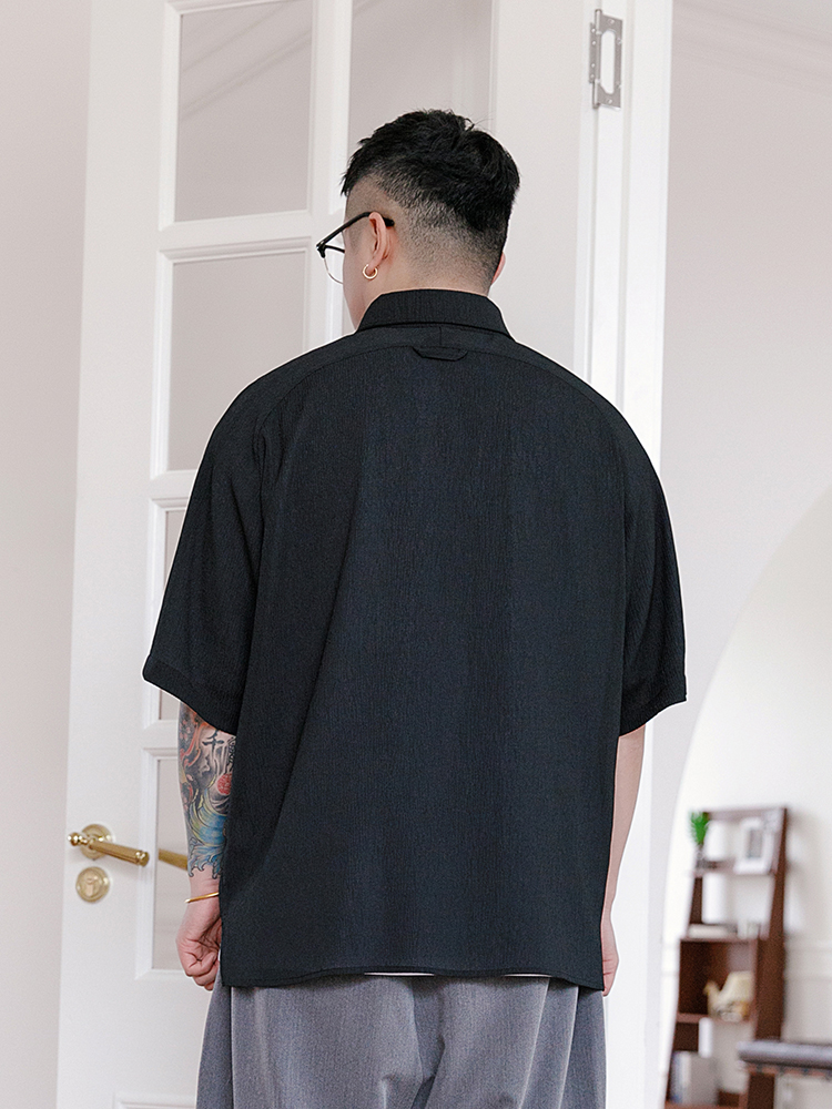 メンズ 黒 ファッション 洗練された半袖ボタンダウンシャツ