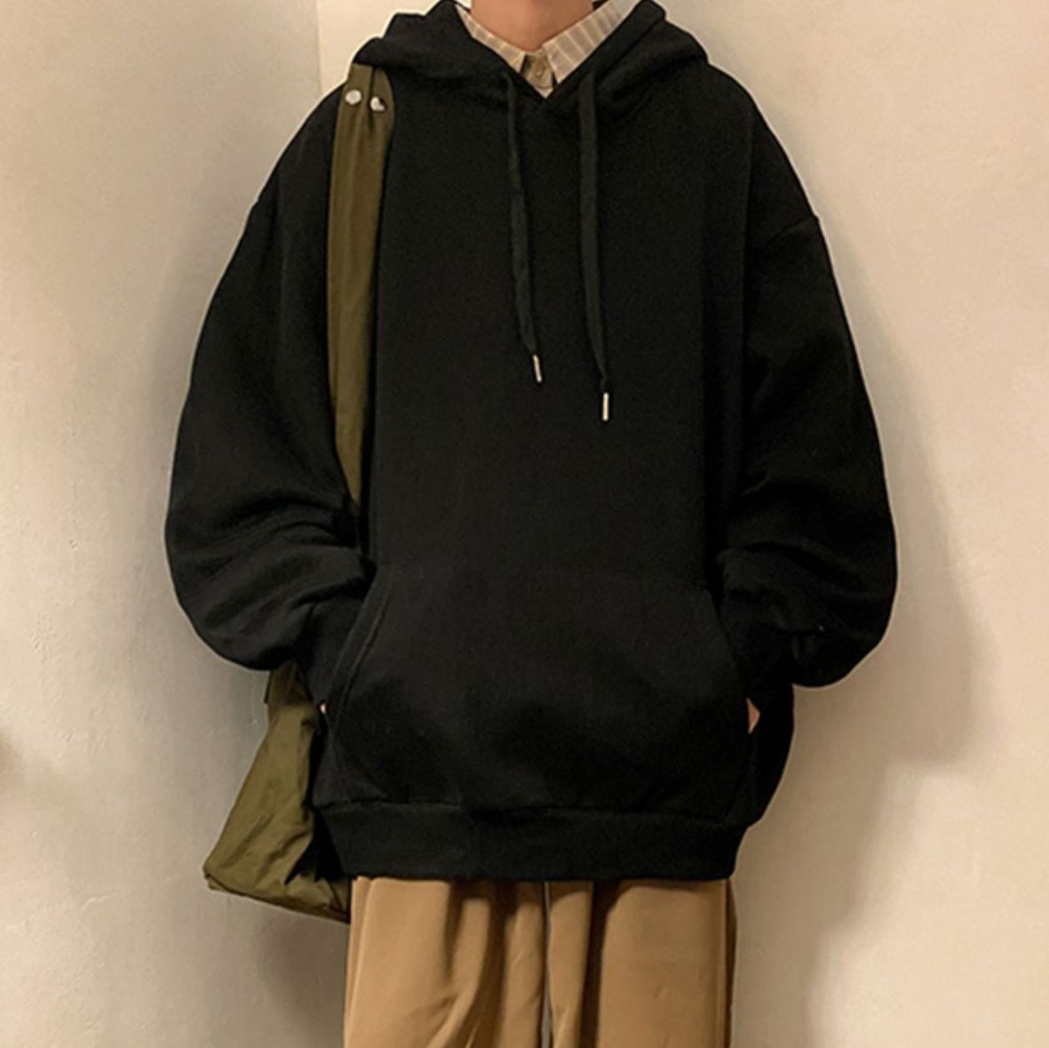 メンズ 黒 ファッション シンプル余裕シルエットパーカー