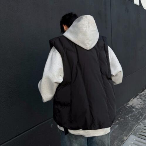 メンズ 黒 ファッション メンズ黒中綿ベスト袖なしアウター防寒