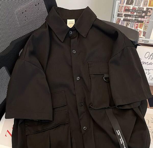 メンズ 黒 ファッション メンズ黒半袖カーゴシャツ多機能ポケット付き