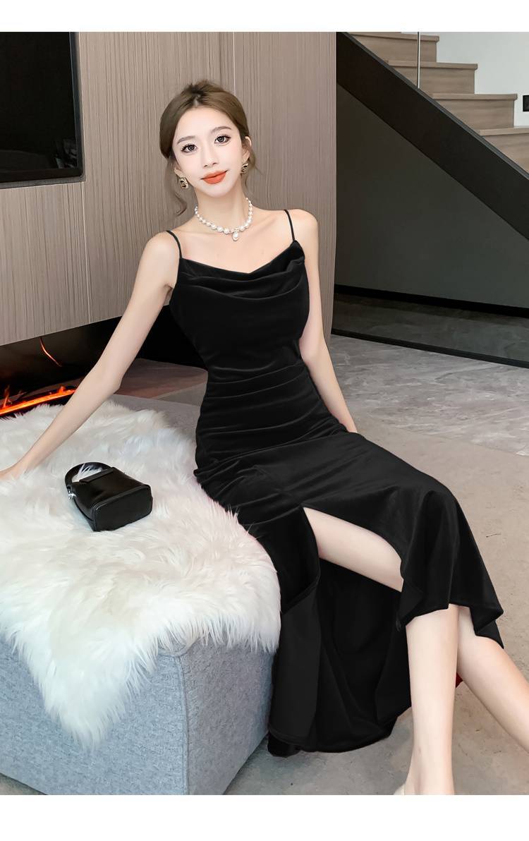 黒ドレス ロング丈 優美なドレープキャミワンピース