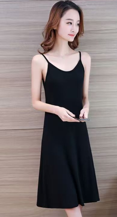 黒ドレス 優美シンプルキャミ黒ドレス
