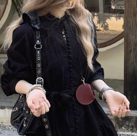 黒ドレス フリルカラーパフスリーブ黒ドレス