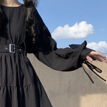 黒ドレス ベルト付きティアードフレアワンピース