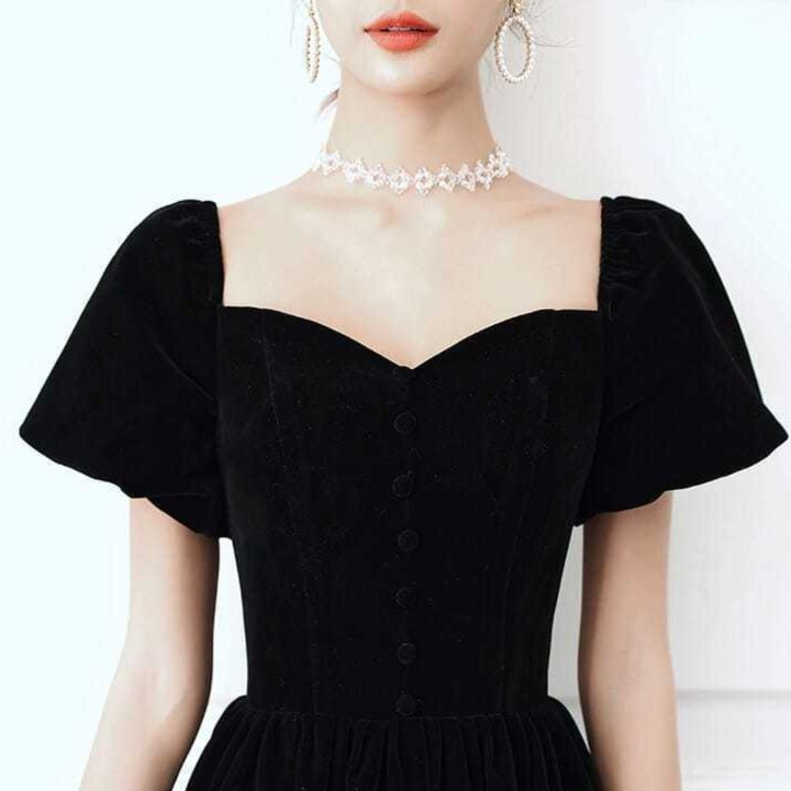 黒ドレス マキシ丈 優美なハートネックパフスリーブドレス
