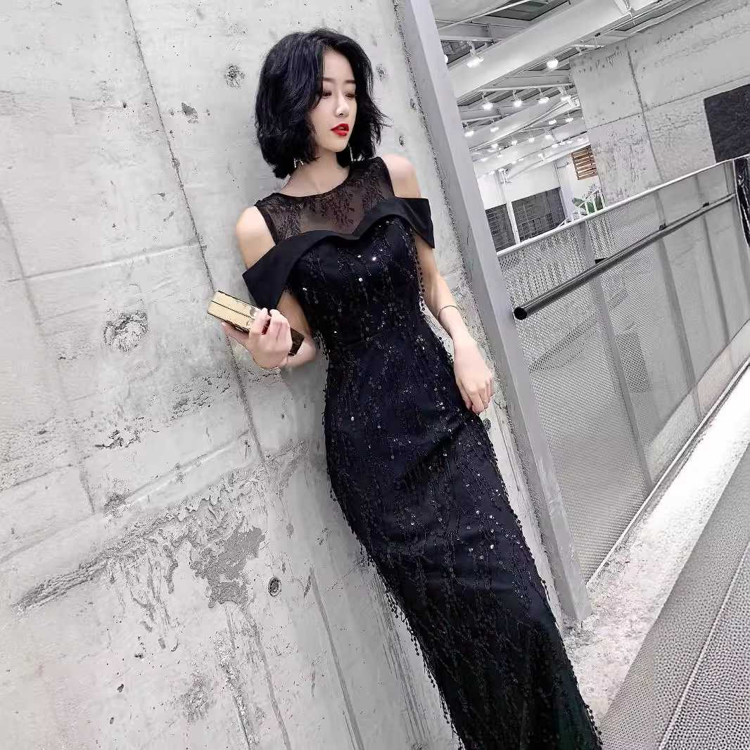 透けるシースルー黒ドレスで叶える特別な輝きを神秘的な魅力で視線を独占！5選
