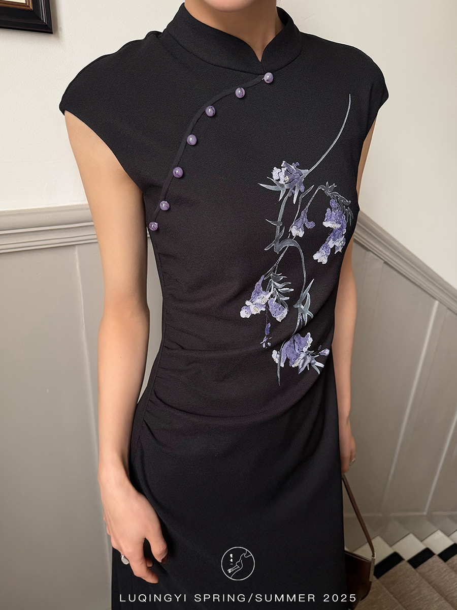 黒ドレス 花刺繍入り立ち襟チャイナドレス