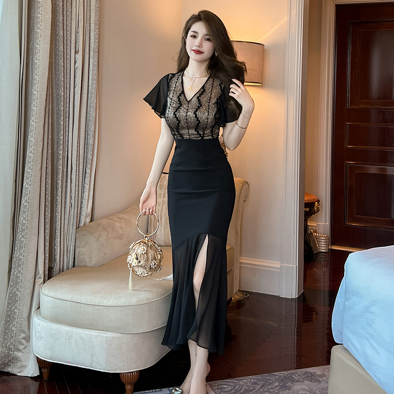 https://fulmo-img-server.com/noirkloris/23ab1246-e176-4d29-b0c1-bde51fb810b5.jpg