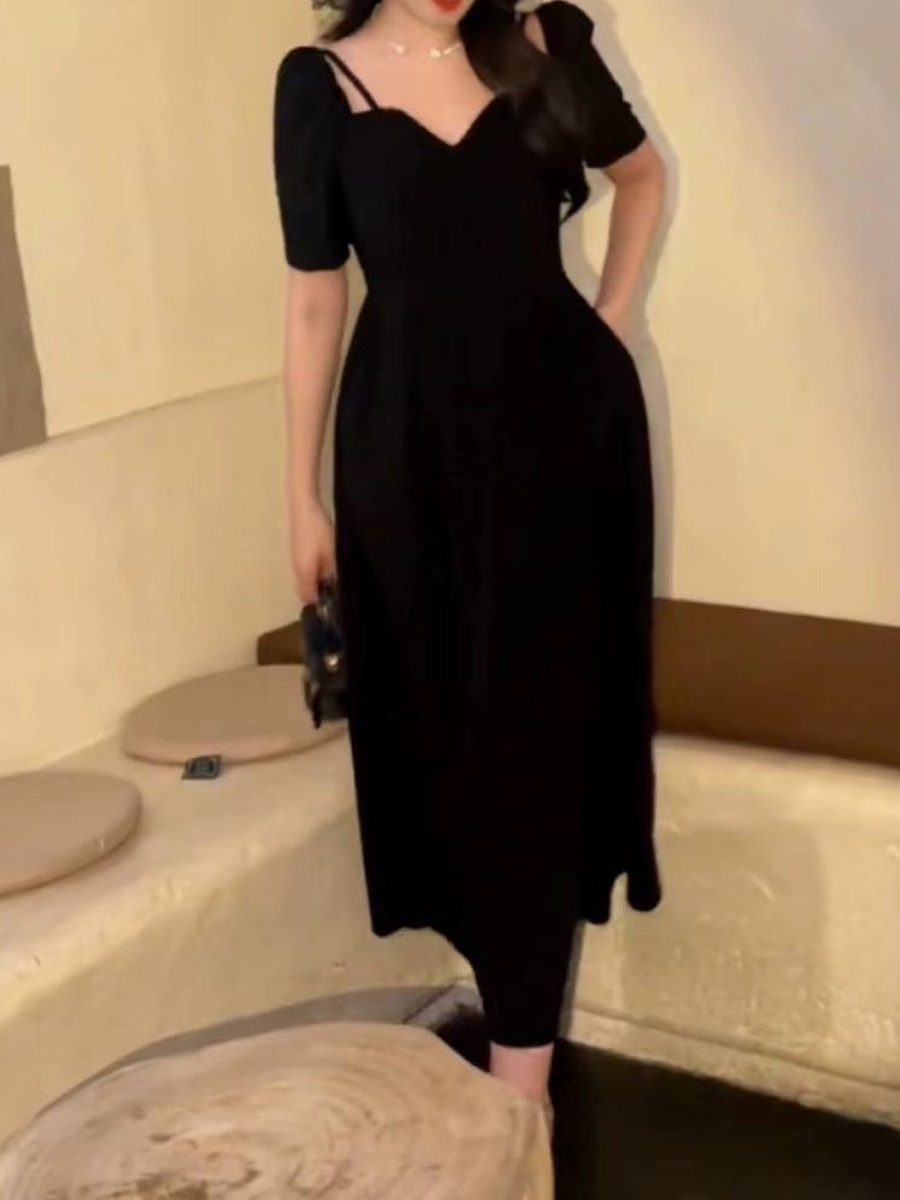 黒ドレス 優美シルエット ハートネックワンピース
