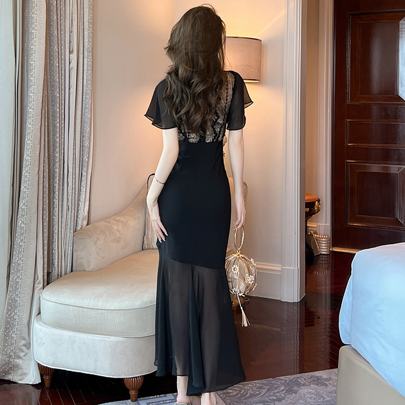 https://fulmo-img-server.com/noirkloris/3b13a8d2-8df6-42e1-a078-ea7059fd2b79.jpg