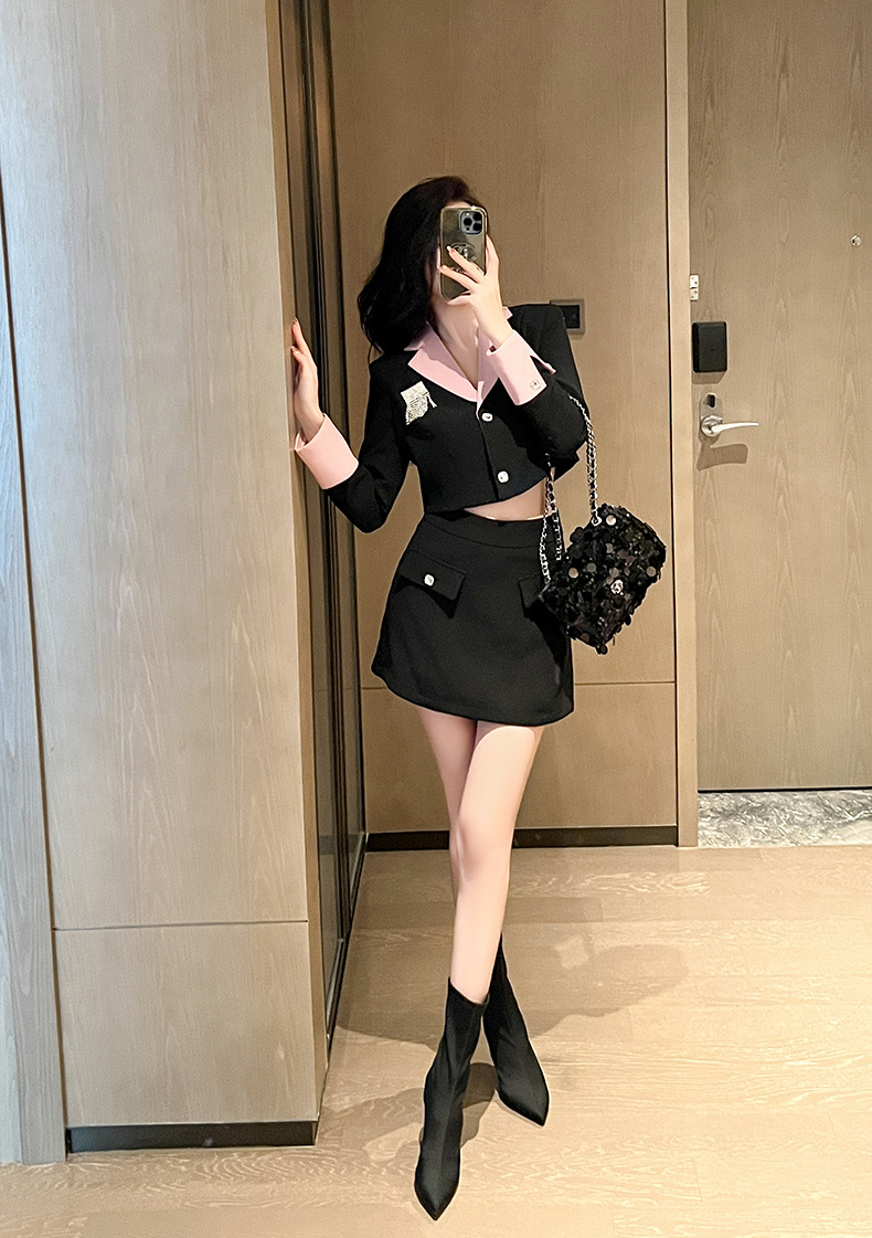 https://fulmo-img-server.com/noirkloris/4d3d00cd-f81b-4fa2-88f7-da8a2a3a7ceb.jpg