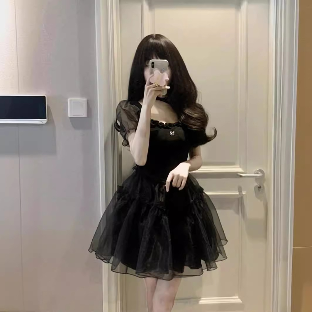 https://fulmo-img-server.com/noirkloris/4f49ccfa-0652-467f-b2bb-465de07250a2.jpg