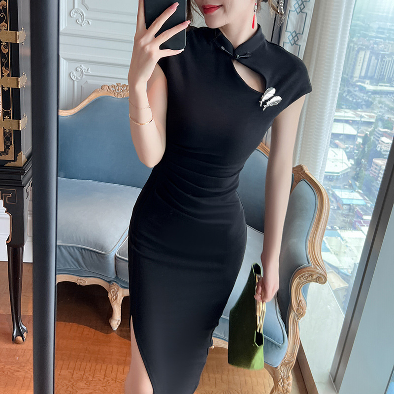 https://fulmo-img-server.com/noirkloris/52bb8208-a800-4e3d-b267-ce1048be3e53.jpg