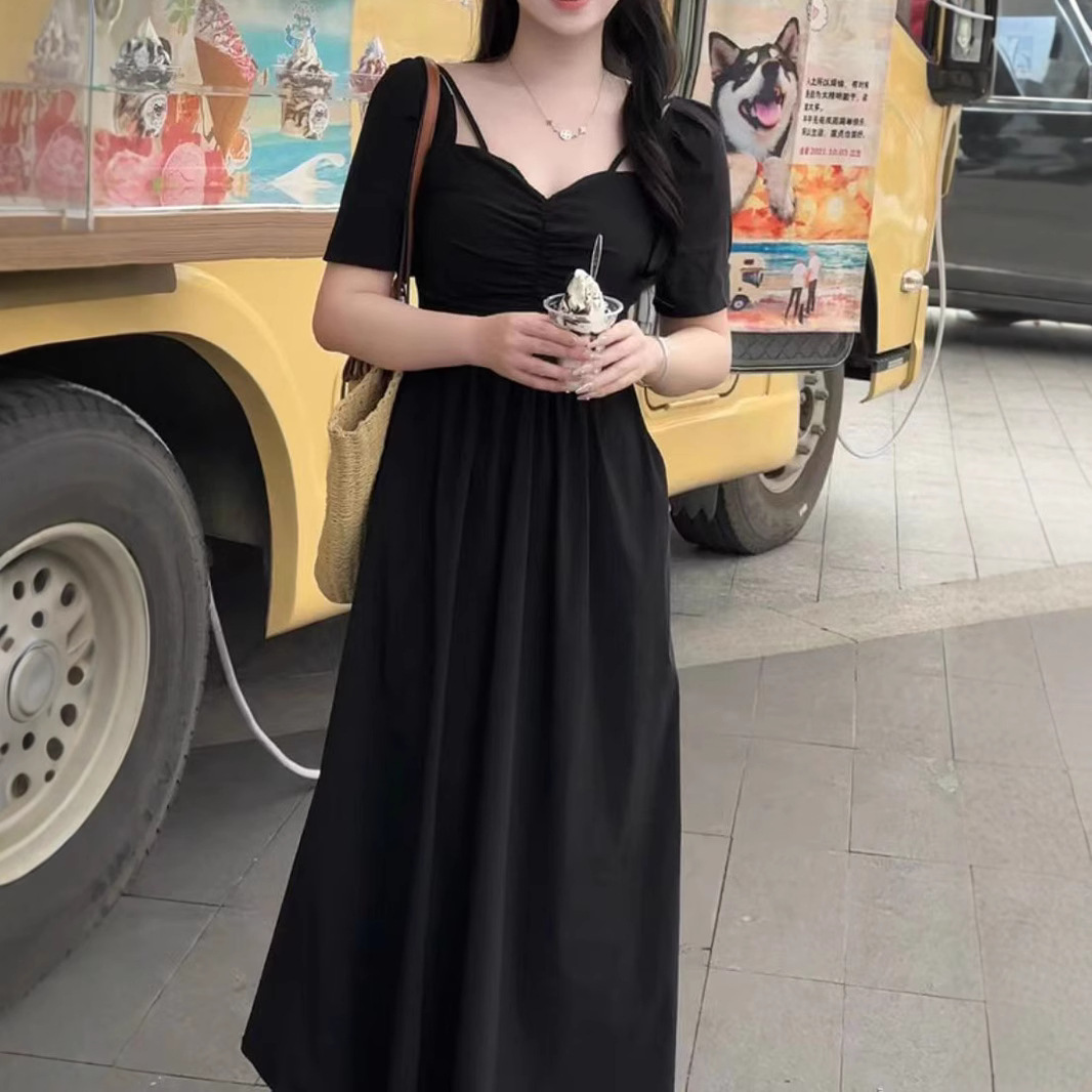 黒ドレス 優美シルエット ハートネックワンピース