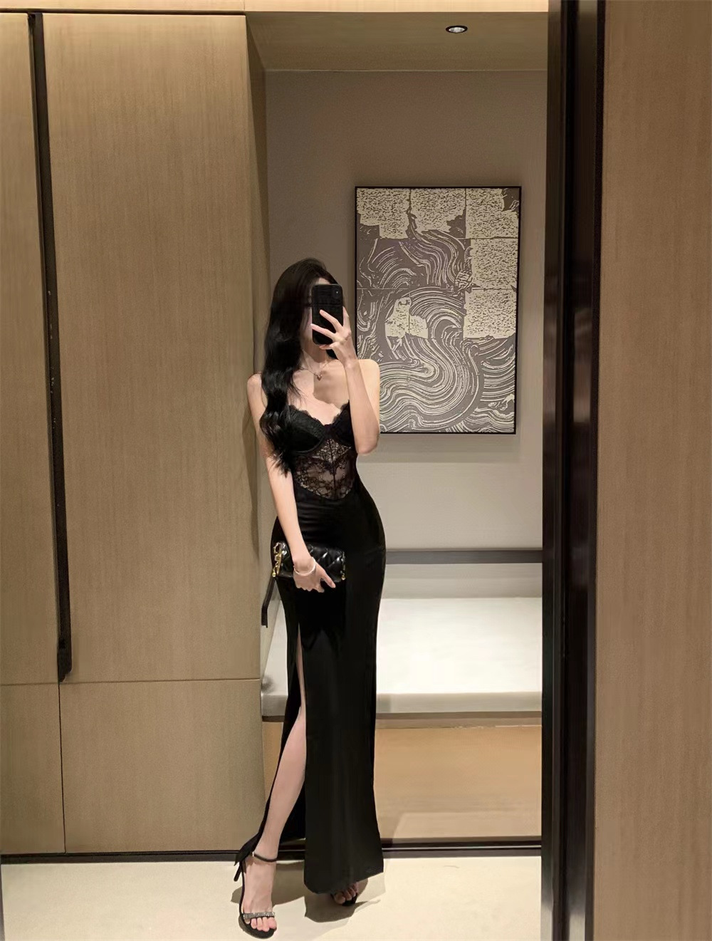 https://fulmo-img-server.com/noirkloris/57ab9d8b-03f9-443c-b7ac-5e880bb2ffaf.jpg