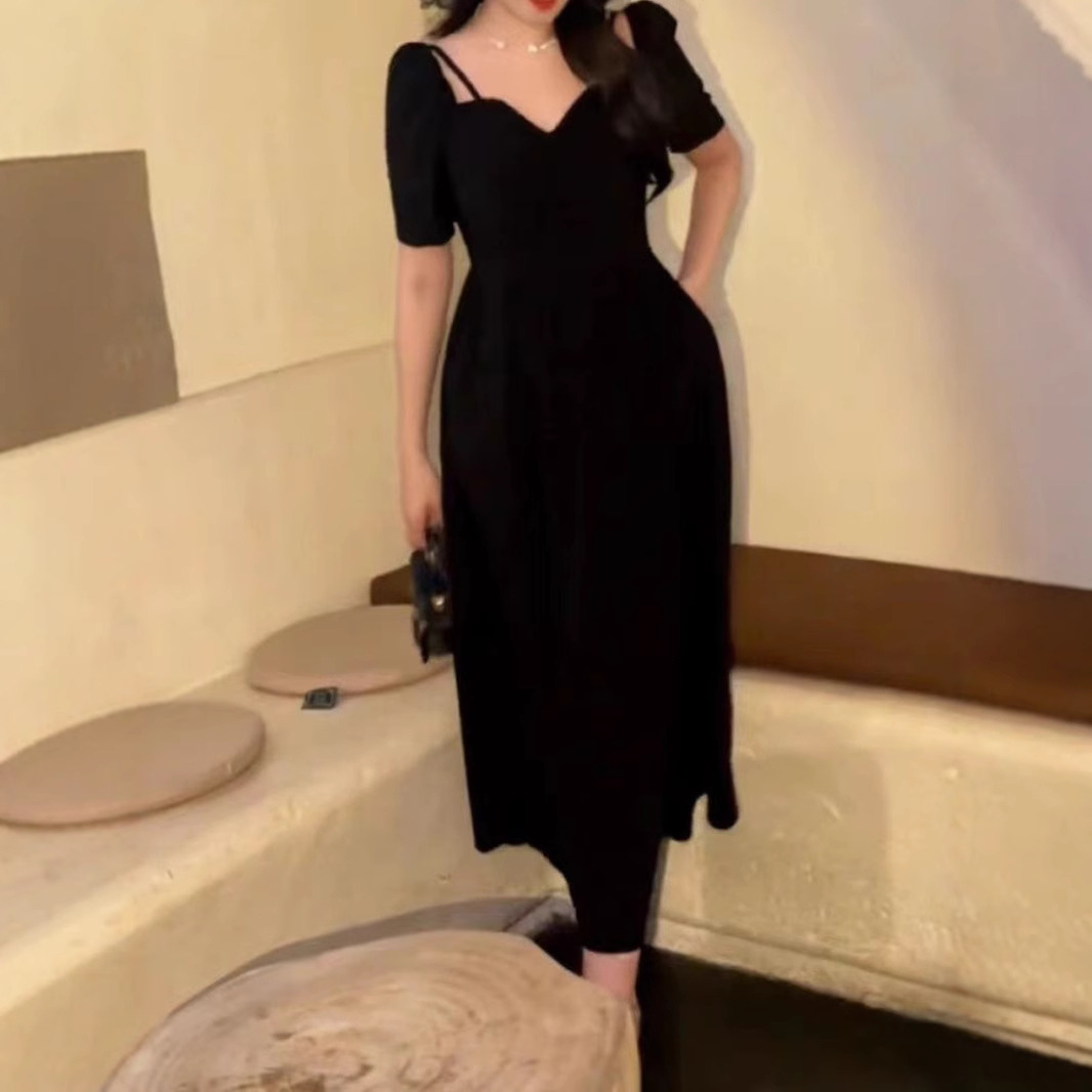 黒ドレス 優美シルエット ハートネックワンピース
