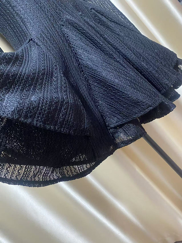 黒ドレス ミニ丈 透かし編み 上品 フレア フリル ミニドレス