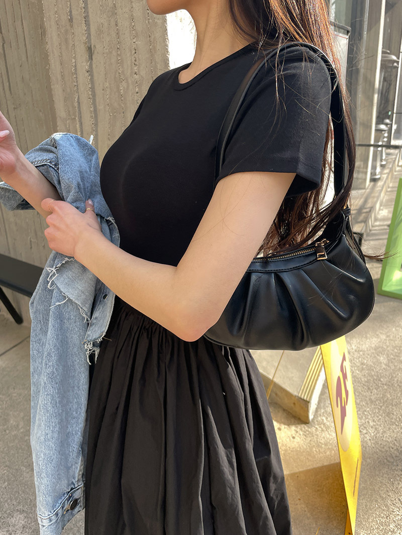 黒ドレス シンプル優美フレアロングワンピース