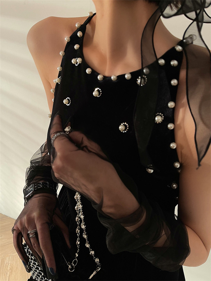 黒ドレス パール装飾ベルベット背中交差ストラップ黒ロングドレス