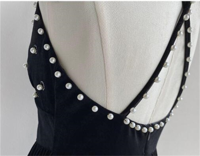 黒ドレス パール装飾ベルベット背中交差ストラップ黒ロングドレス