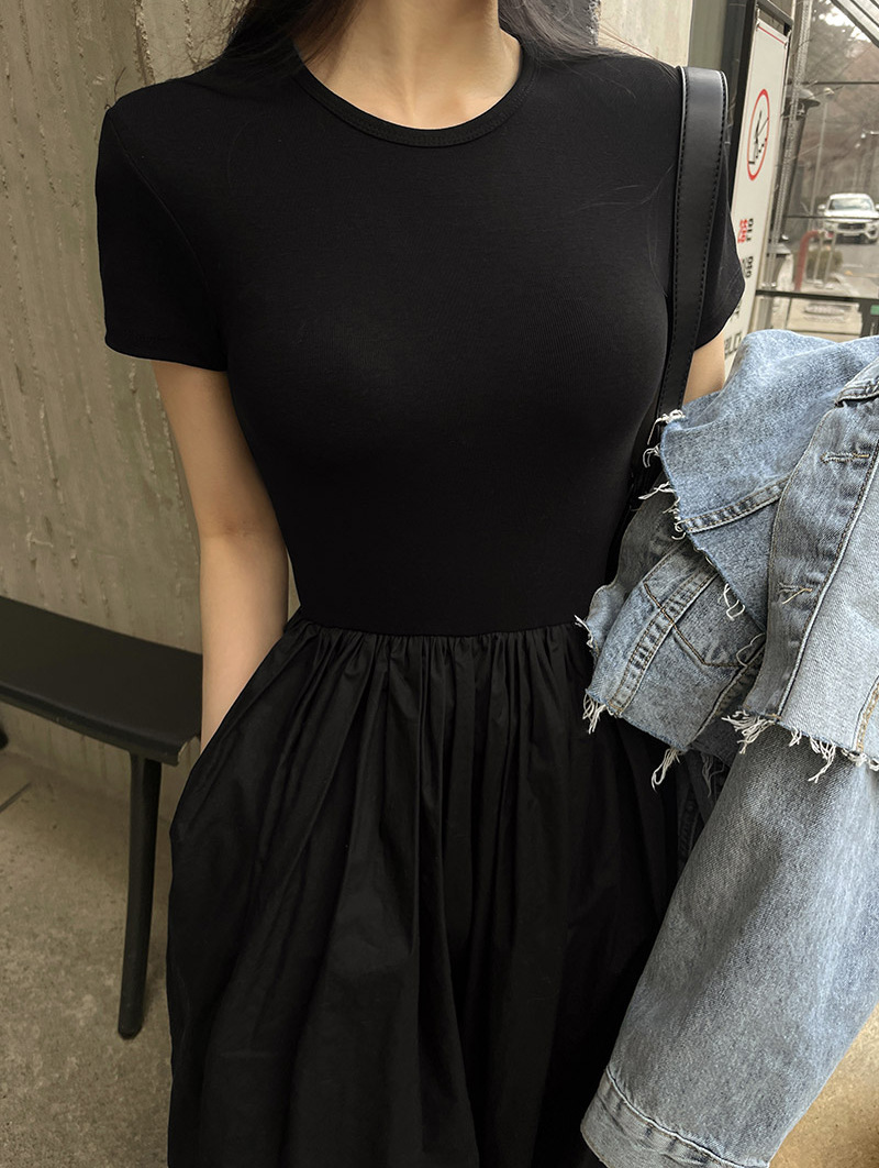 黒ドレス シンプル優美フレアロングワンピース