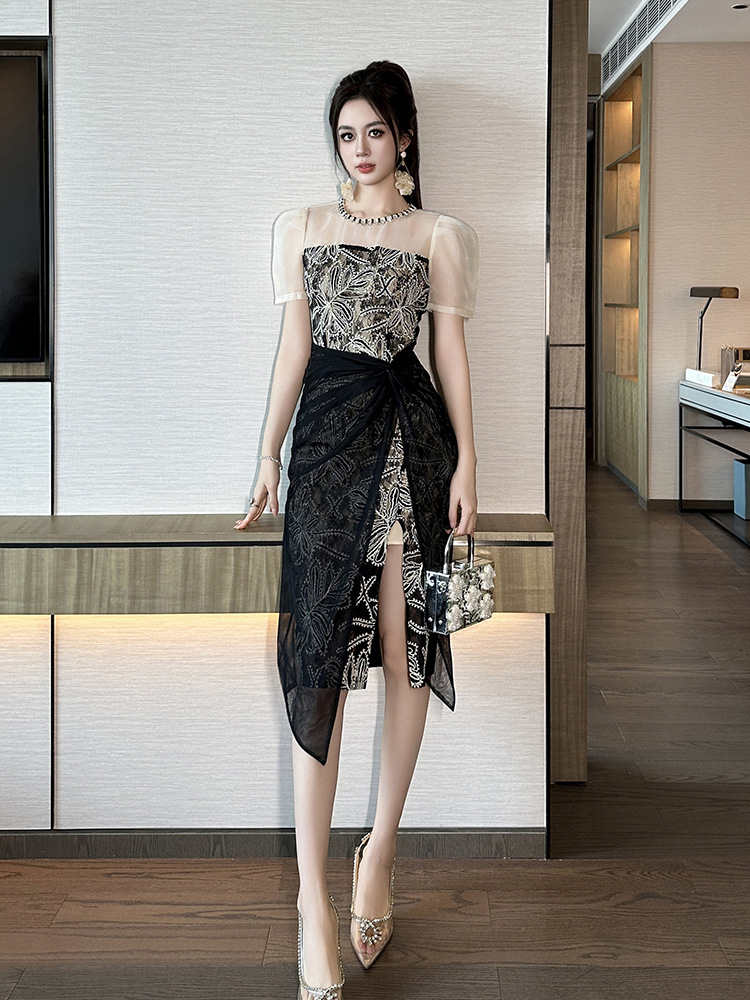 黒ドレス 刺繍レース異素材切替パフスリーブドレス