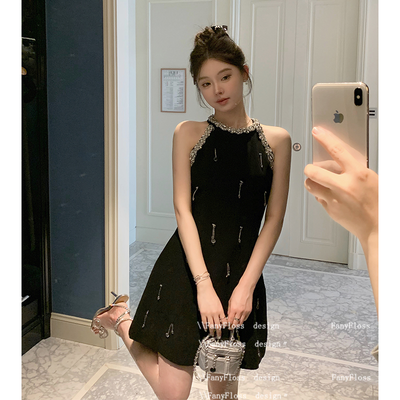 https://fulmo-img-server.com/noirkloris/b2942f08-3e6a-44ea-ad33-61b5c90bd496.jpg