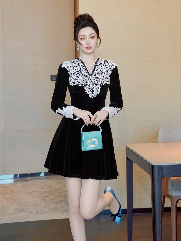 https://fulmo-img-server.com/noirkloris/b833913e-26cb-48bb-9758-60cd8d12e3ac.jpg
