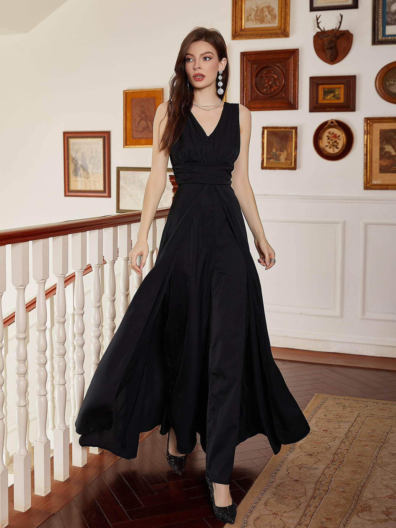 黒ドレス ウエストリボン深めブイネックノースリーブ黒ドレスロング丈