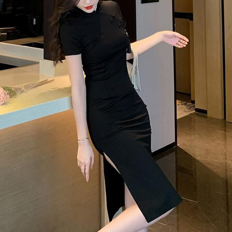 https://fulmo-img-server.com/noirkloris/cbdebd1d-080a-45ee-8842-ee1665938028.jpg