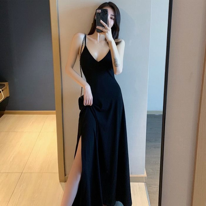 黒ドレス 優美シルエット スリット入りキャミドレス