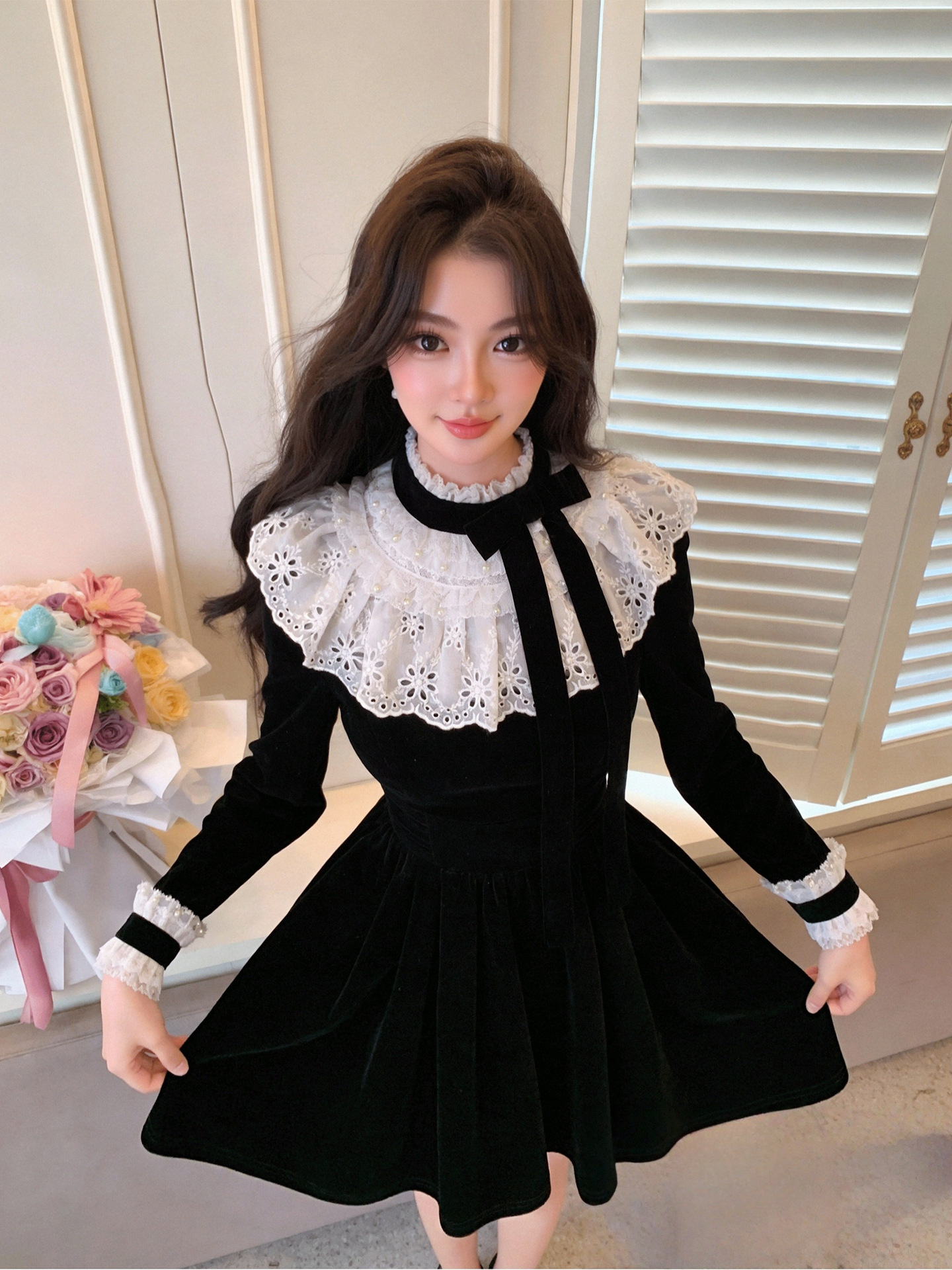 https://fulmo-img-server.com/noirkloris/e6229c0d-a502-44be-987c-ee8a6d40b288.jpg