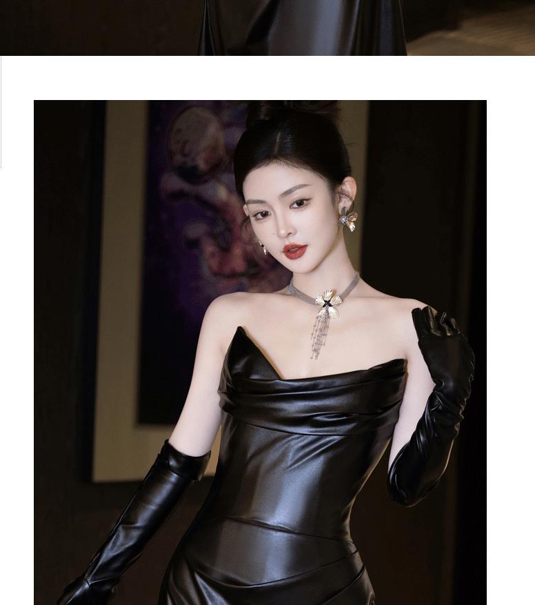 黒ドレス 光沢感ある優雅なドレープロングドレス