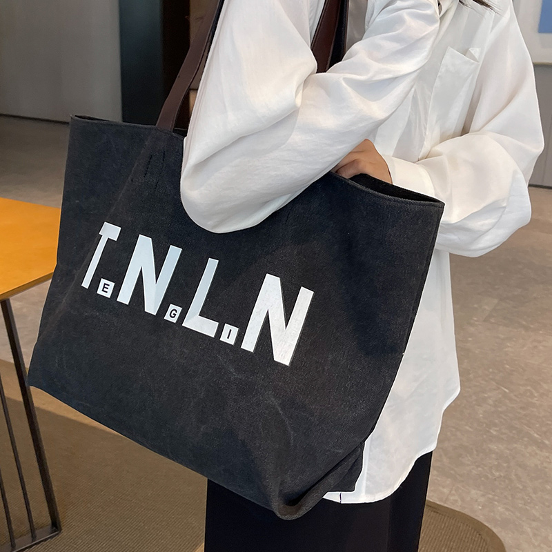旅行バッグ 文字デザイン 大容量トートバッグ