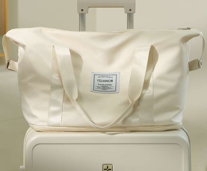 https://fulmo-img-server.com/nomadpack/1726987696395_9u85ecgh_cropped.jpg